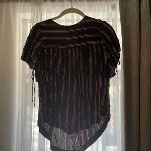 Navy rose gold flowy anthropology shirt xs